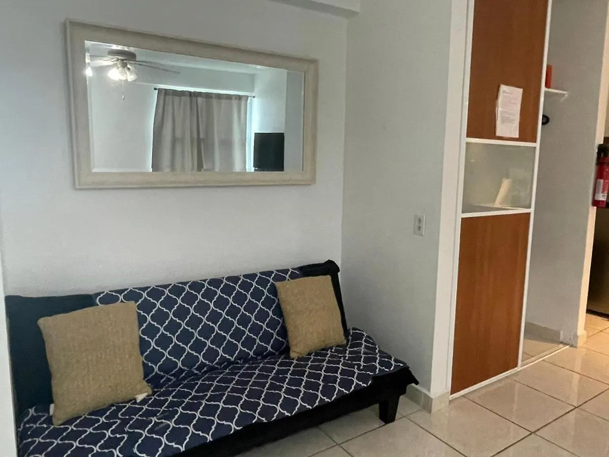 True Beach Front Studio In Isla Verde San Juan Appartamento